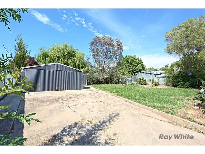 9 Pattullo Avenue, Clare SA 5453