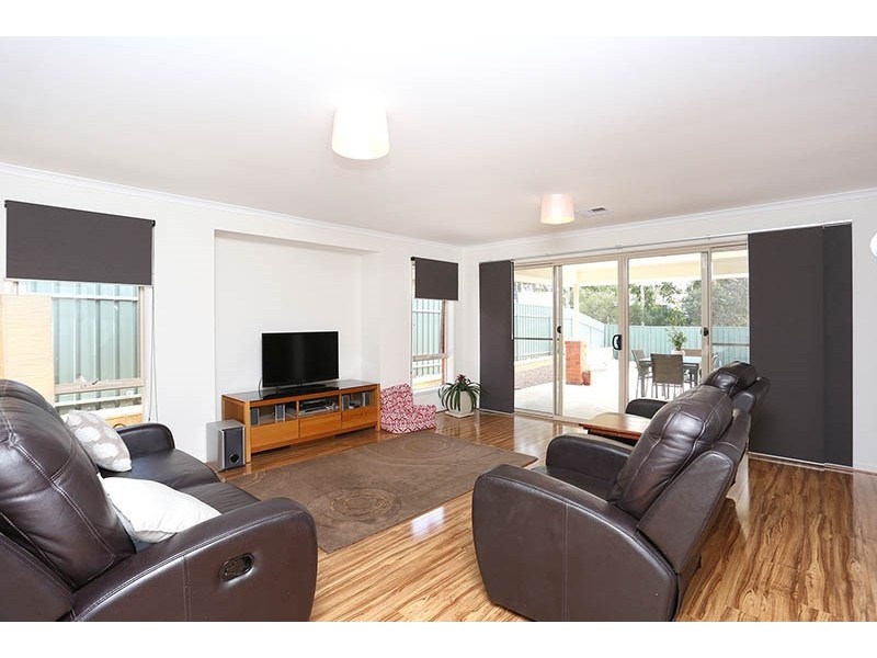 16 Pandappa Drive, Clare SA 5453
