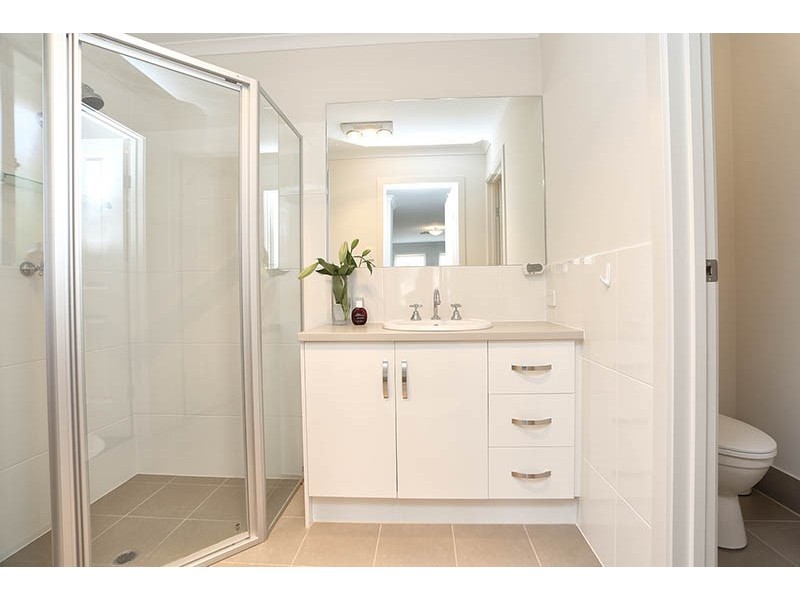 16 Pandappa Drive, Clare SA 5453