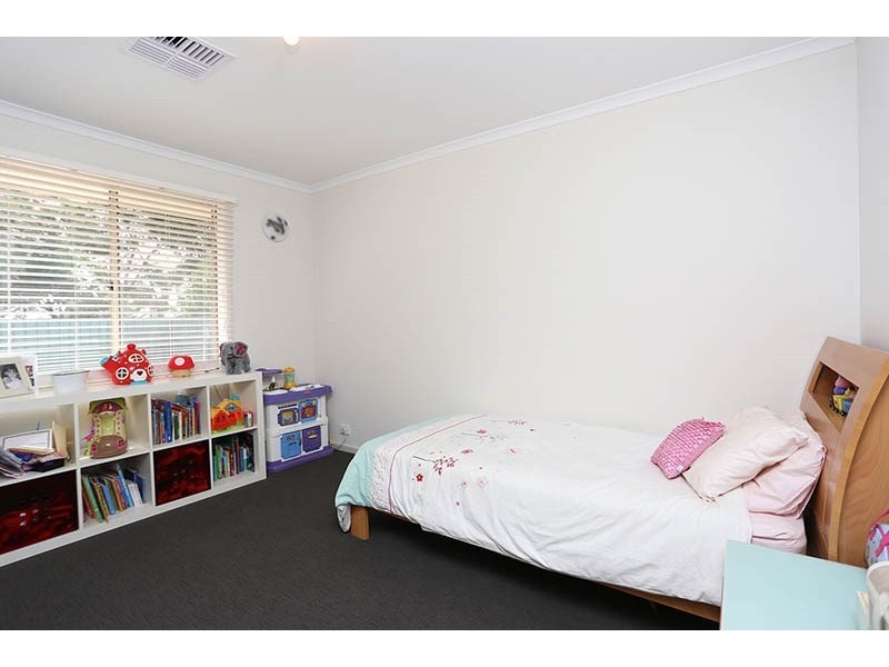 16 Pandappa Drive, Clare SA 5453