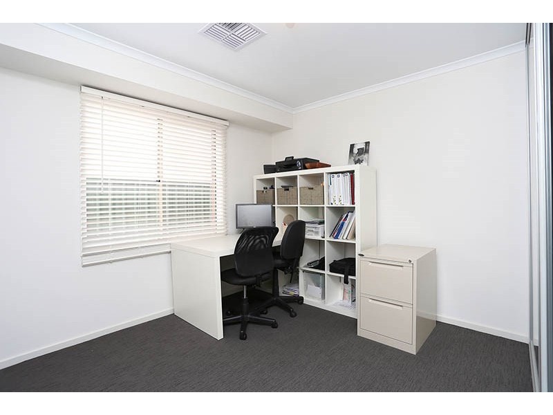 16 Pandappa Drive, Clare SA 5453