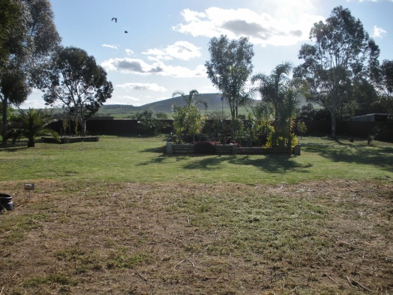 13 Cameron Street, Lochiel SA 5510