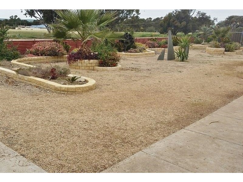 13 Cameron Street, Lochiel SA 5510