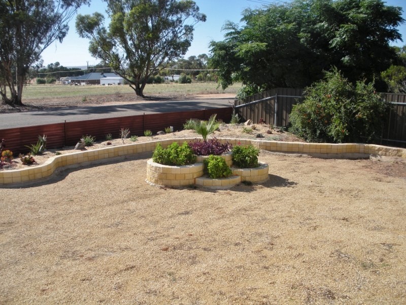 13 Cameron Street, Lochiel SA 5510