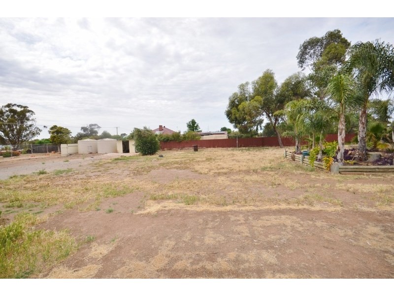 13 Cameron Street, Lochiel SA 5510