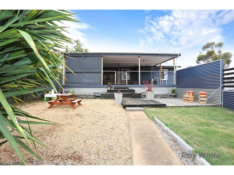 8 Smelts Road, Burra SA 5417