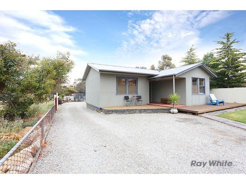 8 Smelts Road, Burra SA 5417