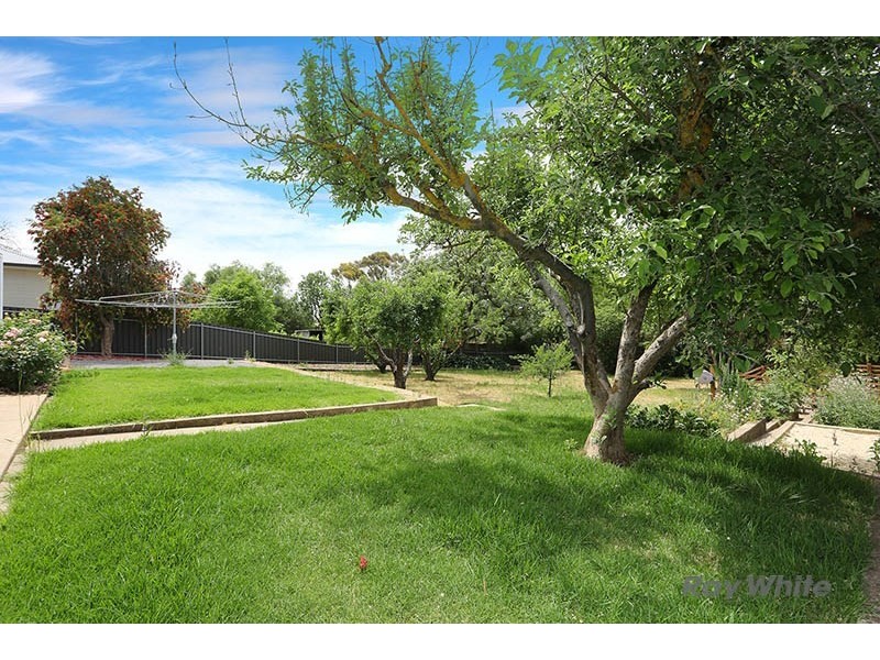 10 West Street, Auburn SA 5451