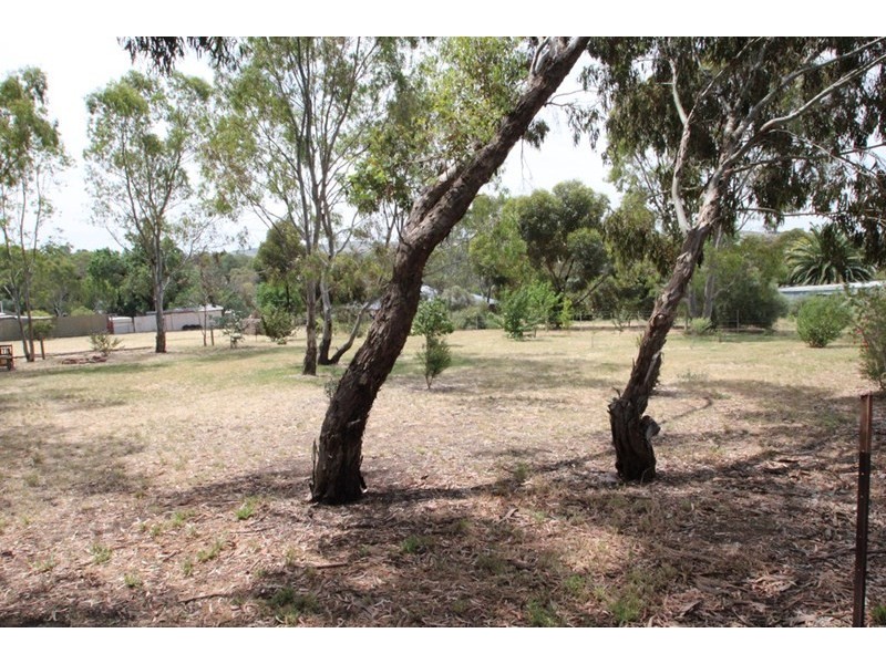 35 West Road, Watervale SA 5452