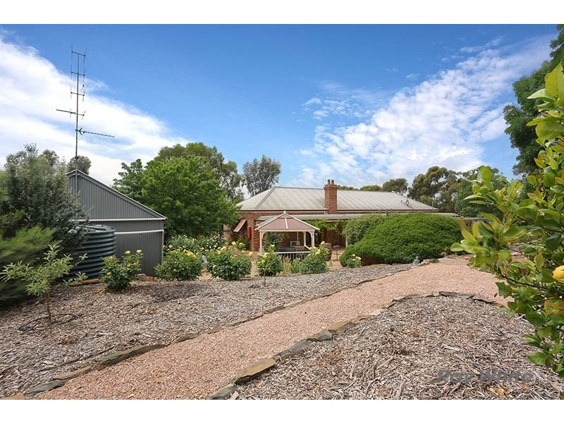 14 South Terrace, Leasingham SA 5452