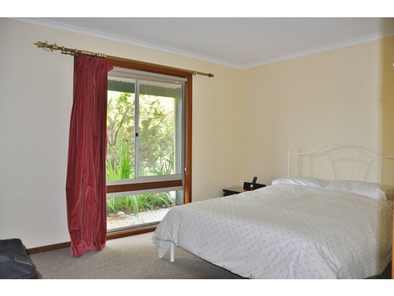 20 Geddes Avenue, Clare SA 5453