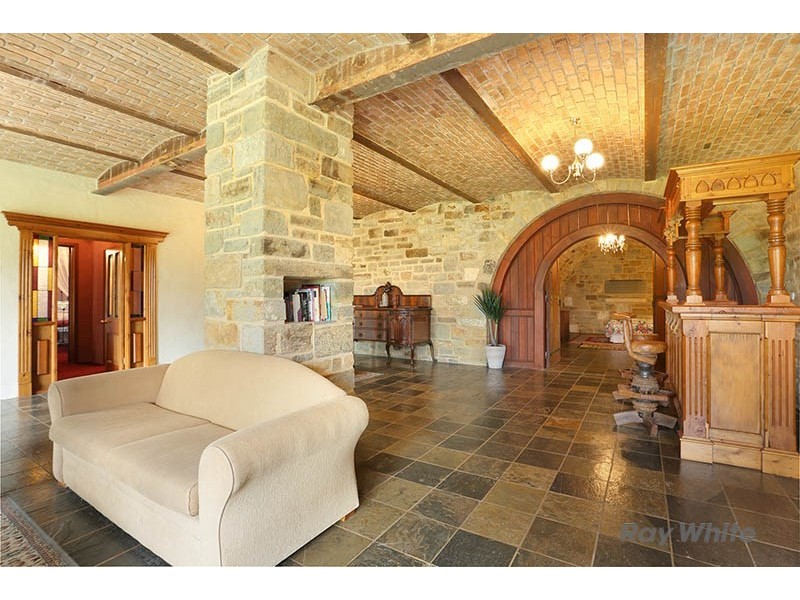 15 Vanga Avenue, Clare SA 5453