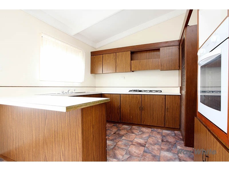 42A Essington Avenue, Clare SA 5453