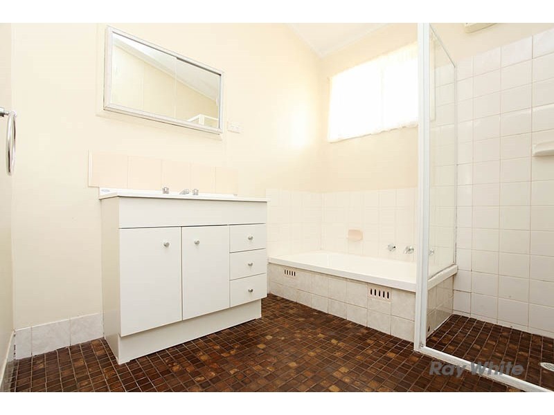 42A Essington Avenue, Clare SA 5453