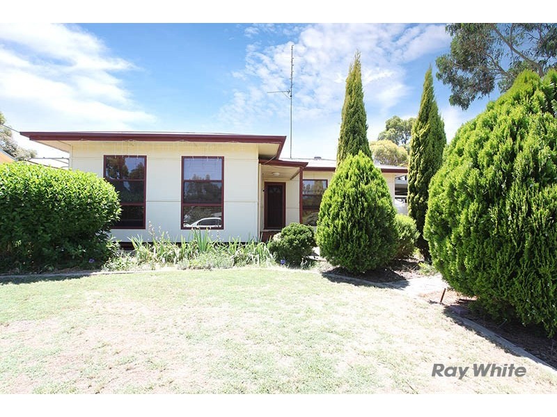 7 Kelly Street, Clare SA 5453