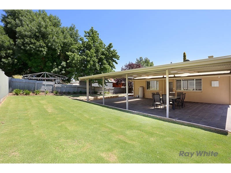 36 Blyth Road, Clare SA 5453