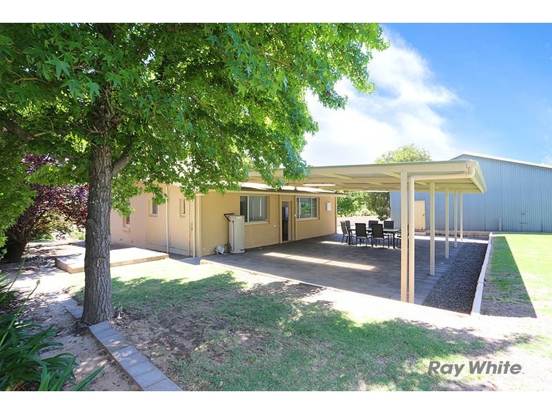 36 Blyth Road, Clare SA 5453