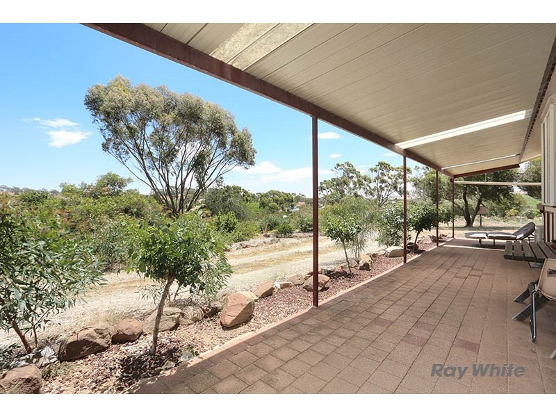 57 West Terrace, Leasingham SA 5452