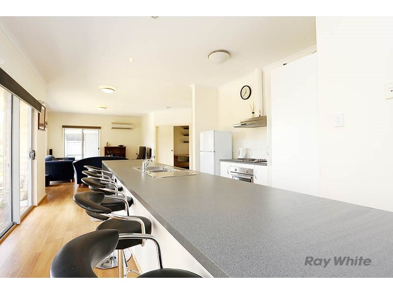 13 Michael Court, Clare SA 5453