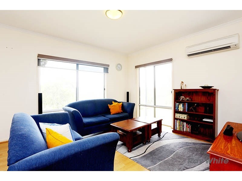 13 Michael Court, Clare SA 5453