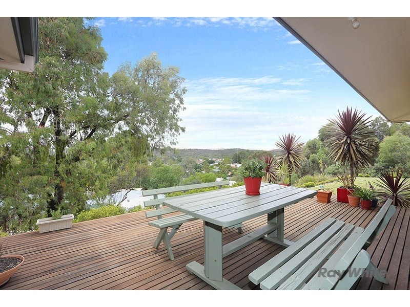 13 Michael Court, Clare SA 5453