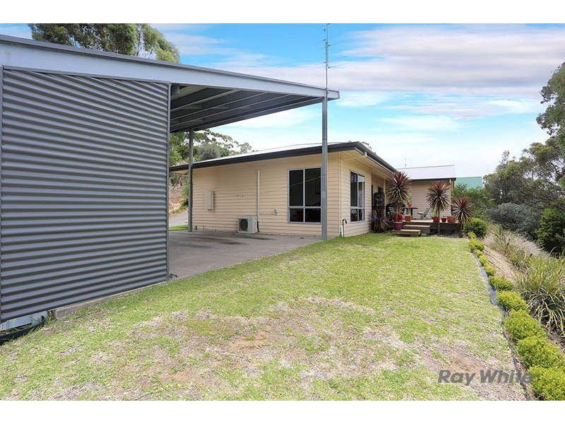 13 Michael Court, Clare SA 5453