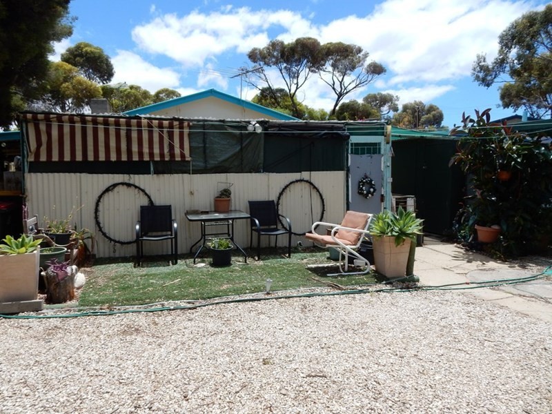 18 Moonta Terrace, Port Clinton SA 5570