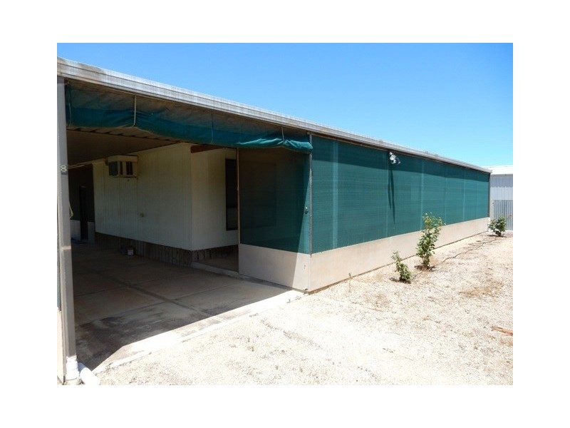 8 Yelta Street, Clinton SA 5570