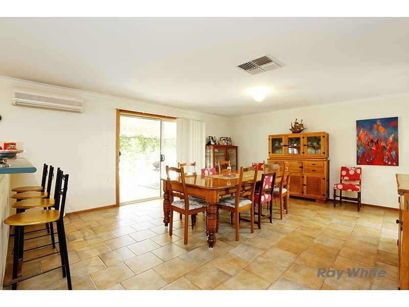 16 Jonathon Street, Clare SA 5453