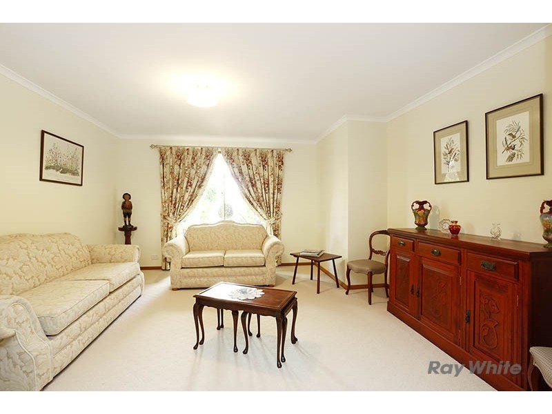16 Jonathon Street, Clare SA 5453