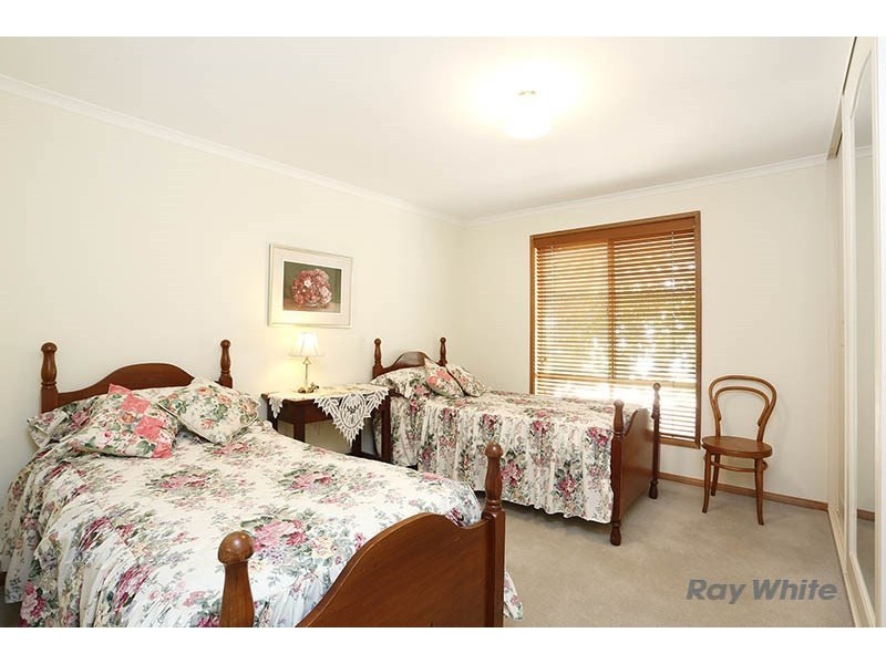 16 Jonathon Street, Clare SA 5453