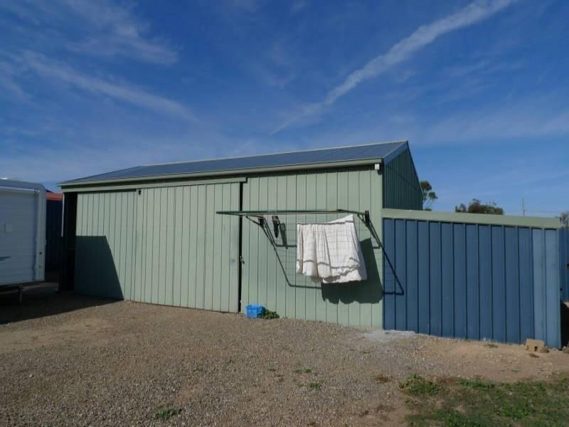 2 Falie Drive, Price SA 5570