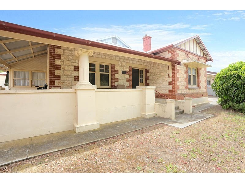 15 Samuel Street, Maitland SA 5573