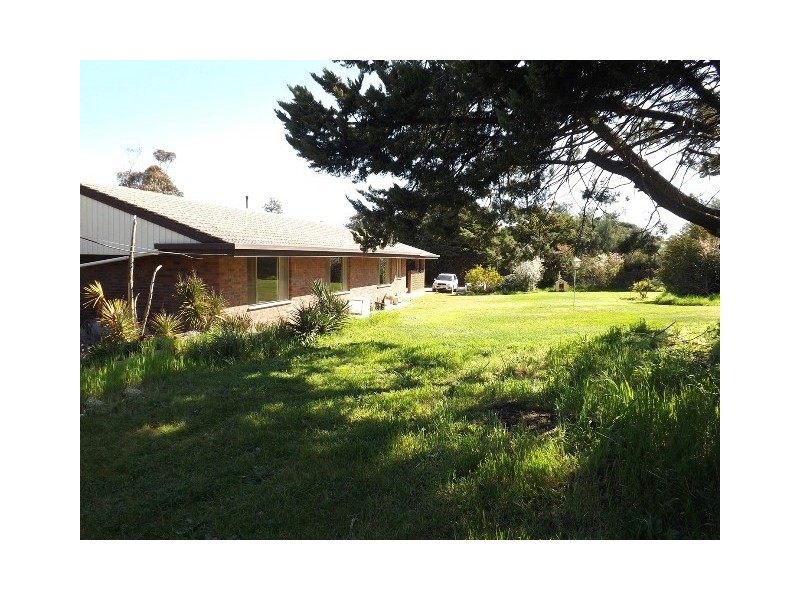8 Paradise Street, Burra SA 5417