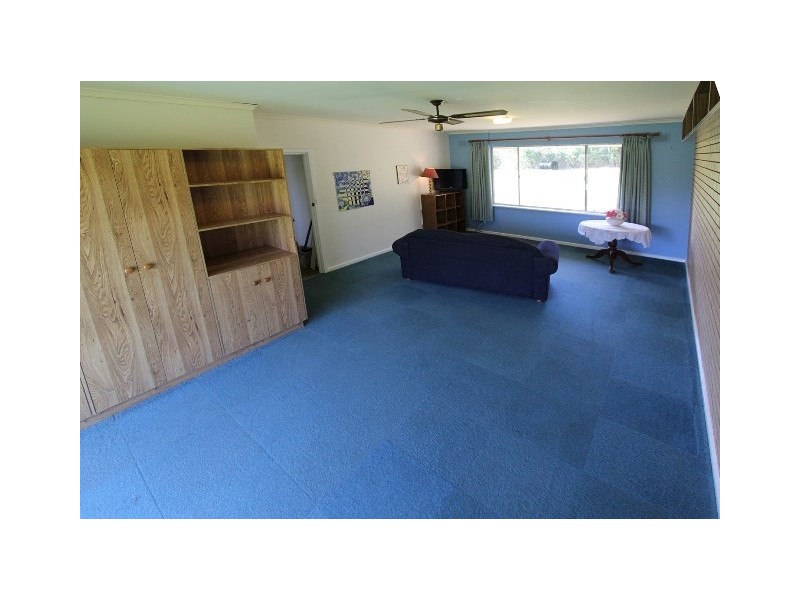8 Paradise Street, Burra SA 5417