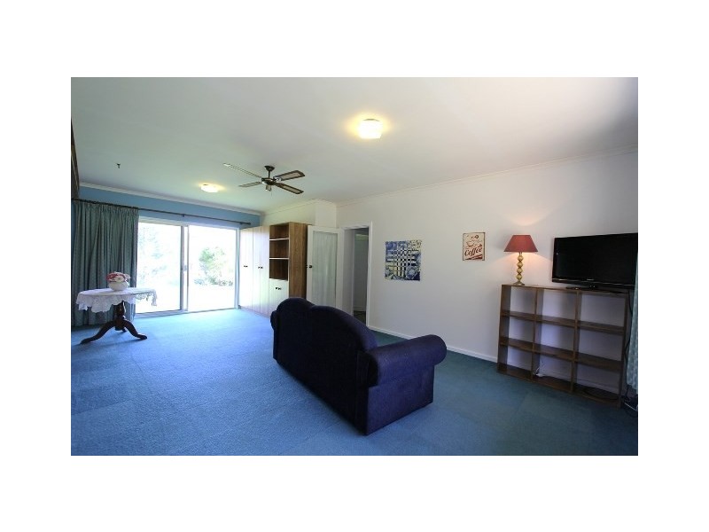 8 Paradise Street, Burra SA 5417