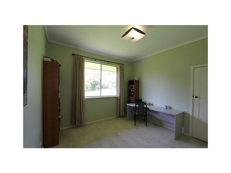 8 Paradise Street, Burra SA 5417