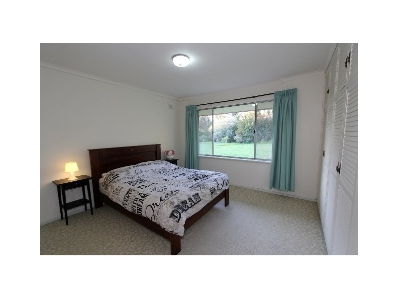 8 Paradise Street, Burra SA 5417