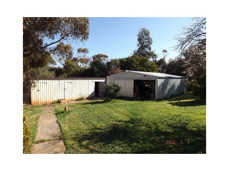 8 Paradise Street, Burra SA 5417