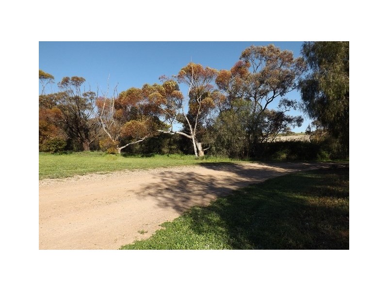 8 Paradise Street, Burra SA 5417