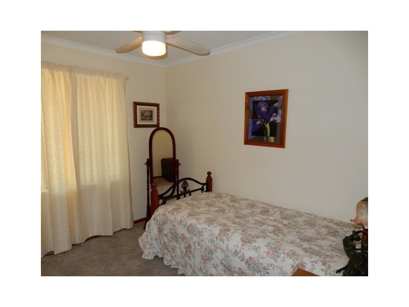 11 Clinton Road, Maitland SA 5573