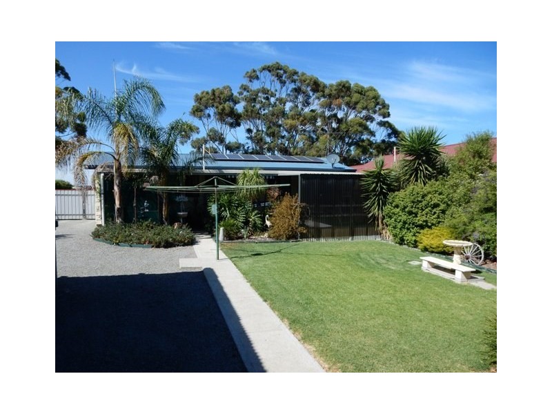 11 Clinton Road, Maitland SA 5573