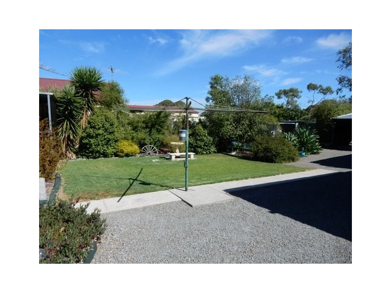11 Clinton Road, Maitland SA 5573