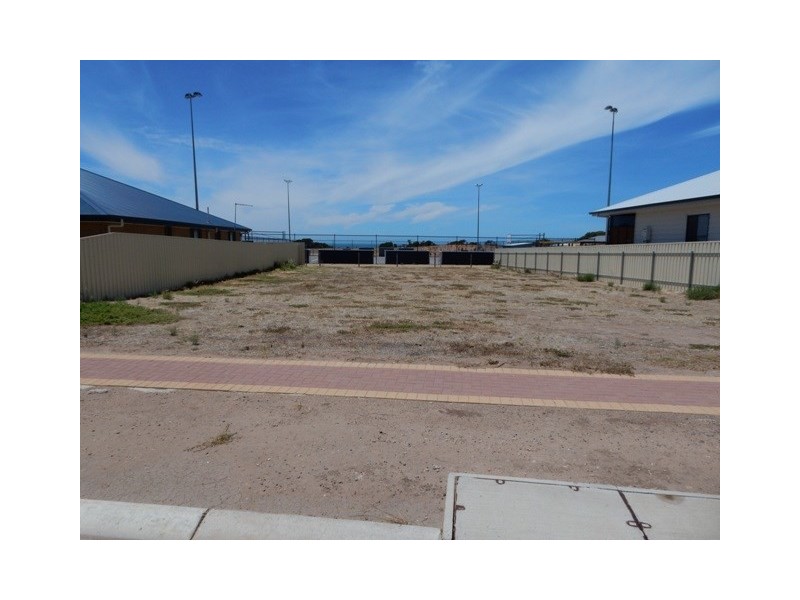 8 Blue Crab Court, Ardrossan SA 5571