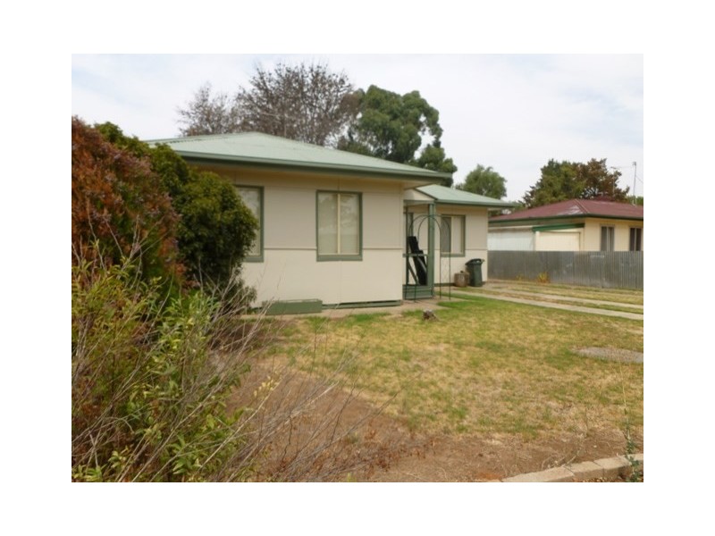 6 Murray Terrace, Riverton SA 5412