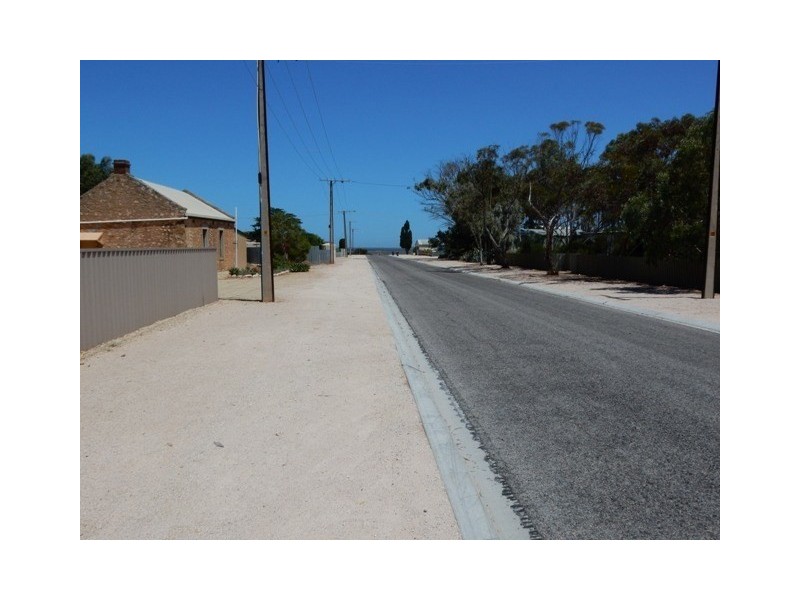 20 Devon Street, Port Clinton SA 5570