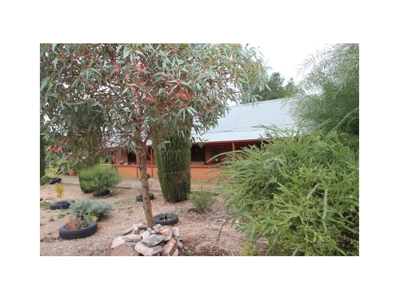 27 Queen Street, Burra SA 5417