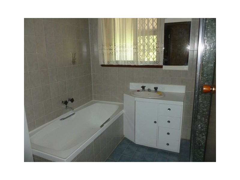 360 Main North Road, Clare SA 5453