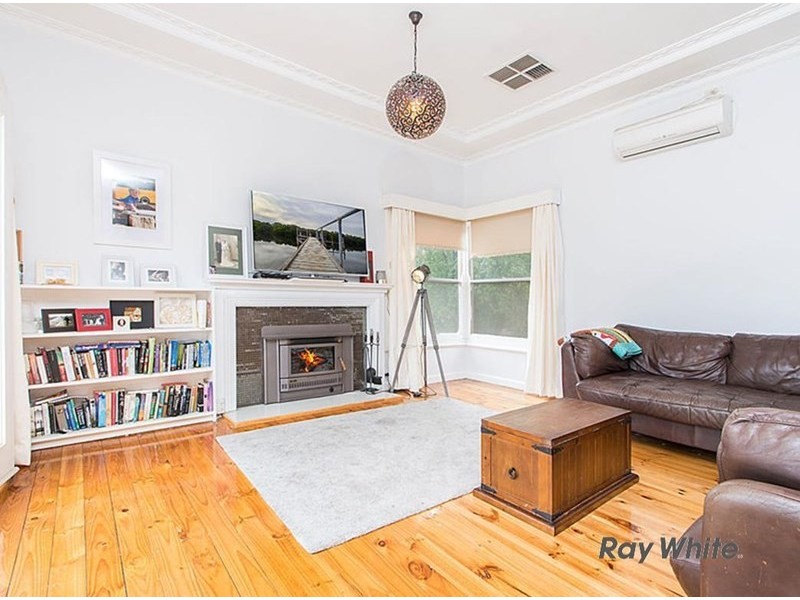 2 Beare Street, Clare SA 5453