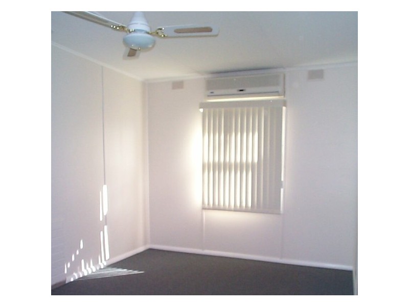 37 Essington Avenue, Clare SA 5453